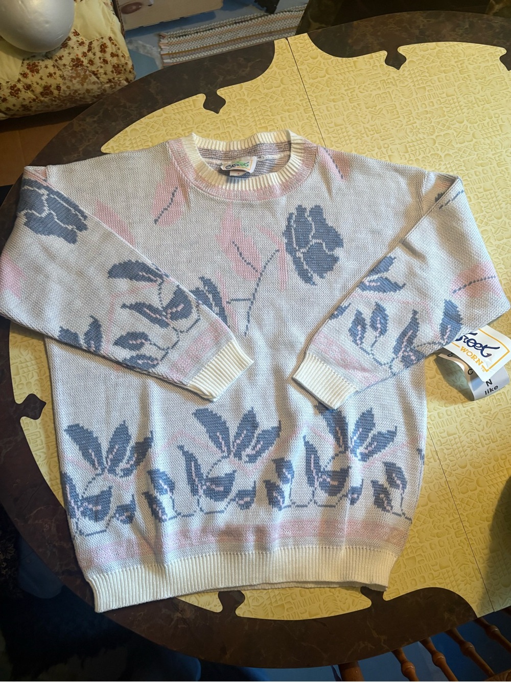 Vintage Lightweight Floral Crewneck Sweater in Pastel Blue & Pink
